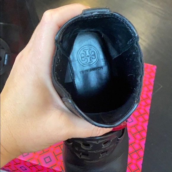 Tory Burch “Miller”Bootie Black Leather size 6 1/2 - Picture 8 of 13